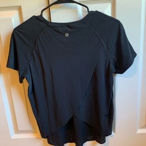 Lululemon top